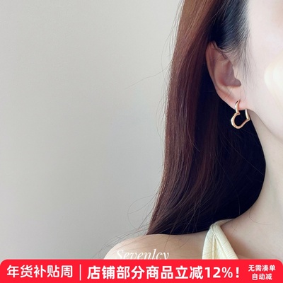 七与 心印 耳环圈圈简约爱心冷淡风耳圈显脸小极简ins风素圈耳扣