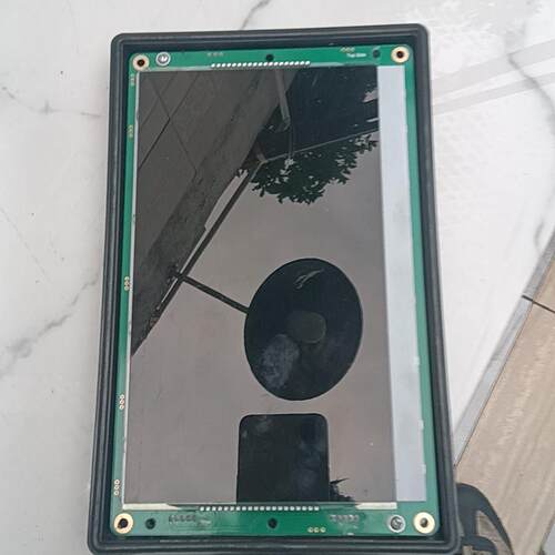 出黑色KM51167892G01电梯显示屏，外观完好(议价）