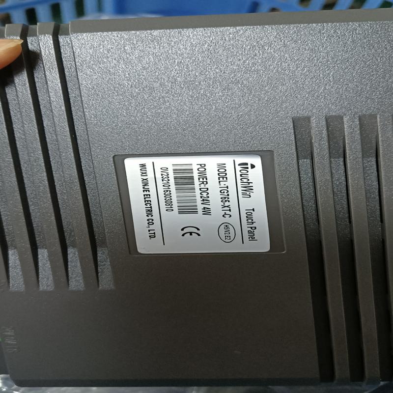 信捷触摸屏 TG765-MT，成色漂亮，功能包好，有(议价）