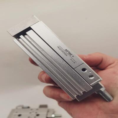 亚德客气缸滑台 HLQ12x30SA，拆机二手，成色(议价）
