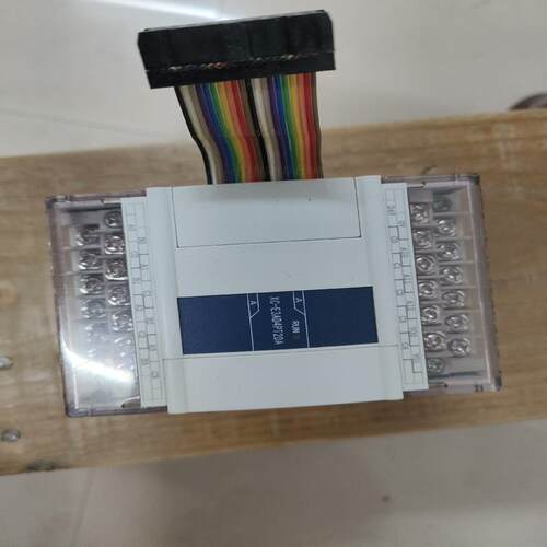 信捷xc-e3ad4pt2da模块，成色如图实物拍摄(议价）