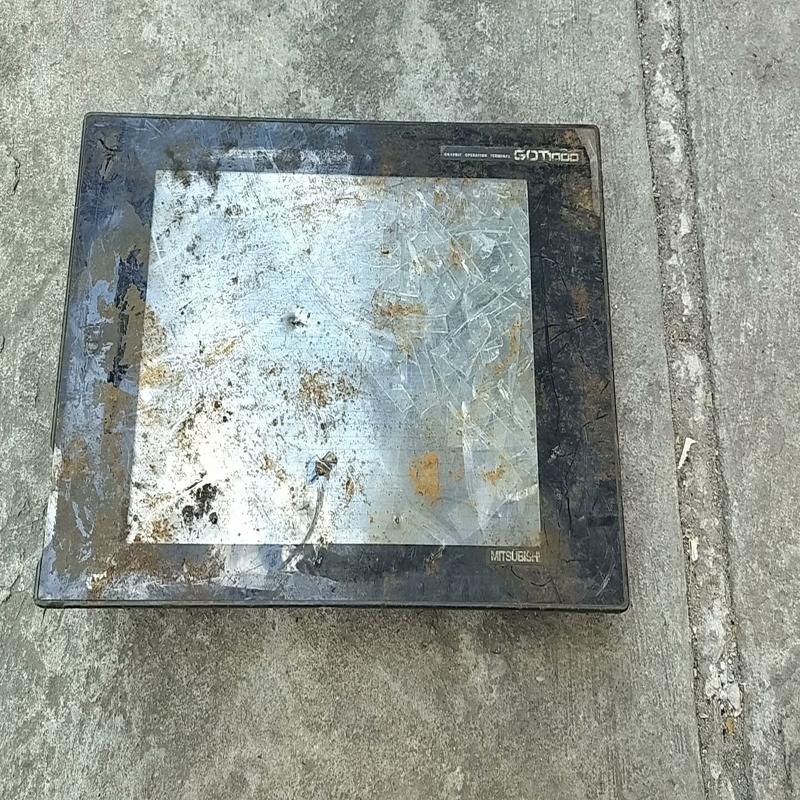 三菱触摸屏。型号:GT1175-VNBA-C。成色如(议价）