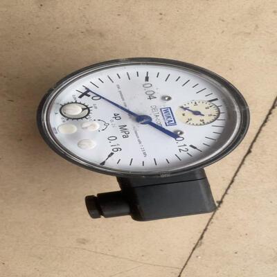 二手德国进口WIKA电接点差压表DPGS40.100(议价）