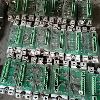 英飞凌模块，拆机带小板，型号FF200R12MT4好设备拆机 议价