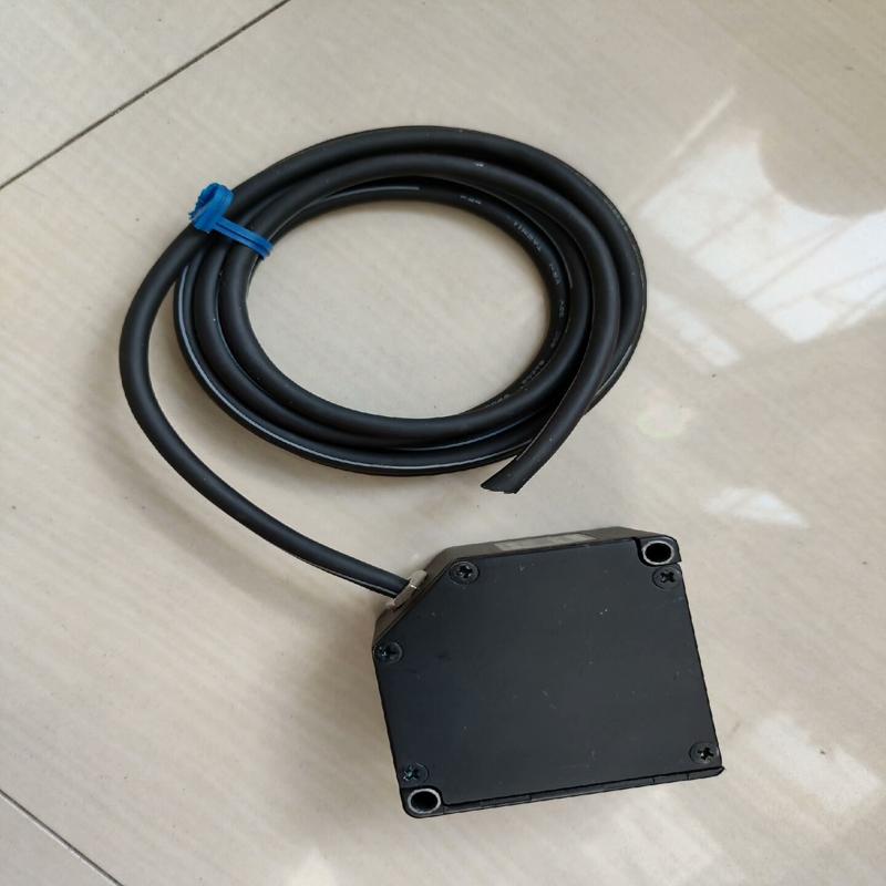 欧姆龙OMRON ZS-LD50S(议价）