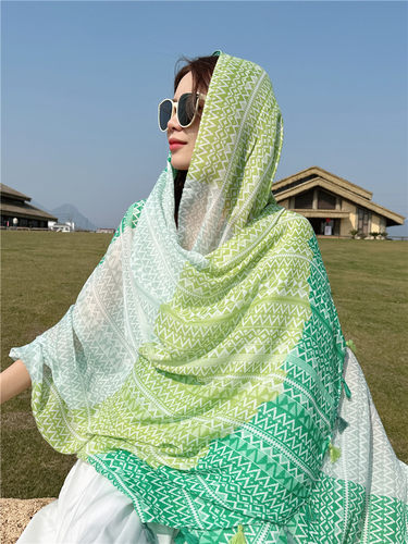 小清新绿色丝巾女夏季旅游披肩