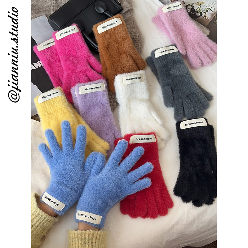 2025冬季新款软糯纯色毛绒手套女韩版百搭加厚保暖露指可触屏手套
