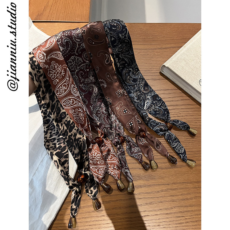 美拉德复古腰果花串珠丝巾项链女2026新款时髦百搭装饰领巾毛衣链