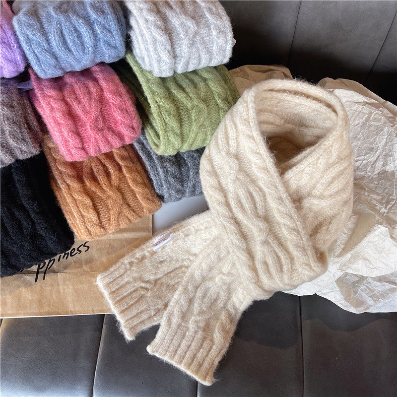 羊毛混纺针织小长条复古围巾秋冬季女生百搭可爱毛线麻花围脖学生