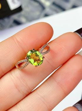 新款天然绿橄榄石戒指925银镶嵌女开口简约时尚饰品礼物送女友