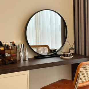 2025轻奢化妆镜圆形智能梳妆镜卧室台式桌面高级简约梳妆台大镜子