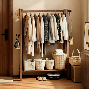 卧室落地挂衣架2025新款衣帽架全实木床尾晚上放衣服神器次净衣架