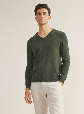 圣雪绒2021秋冬新款男V领纯色羊绒衫简约基础款长袖针织衫