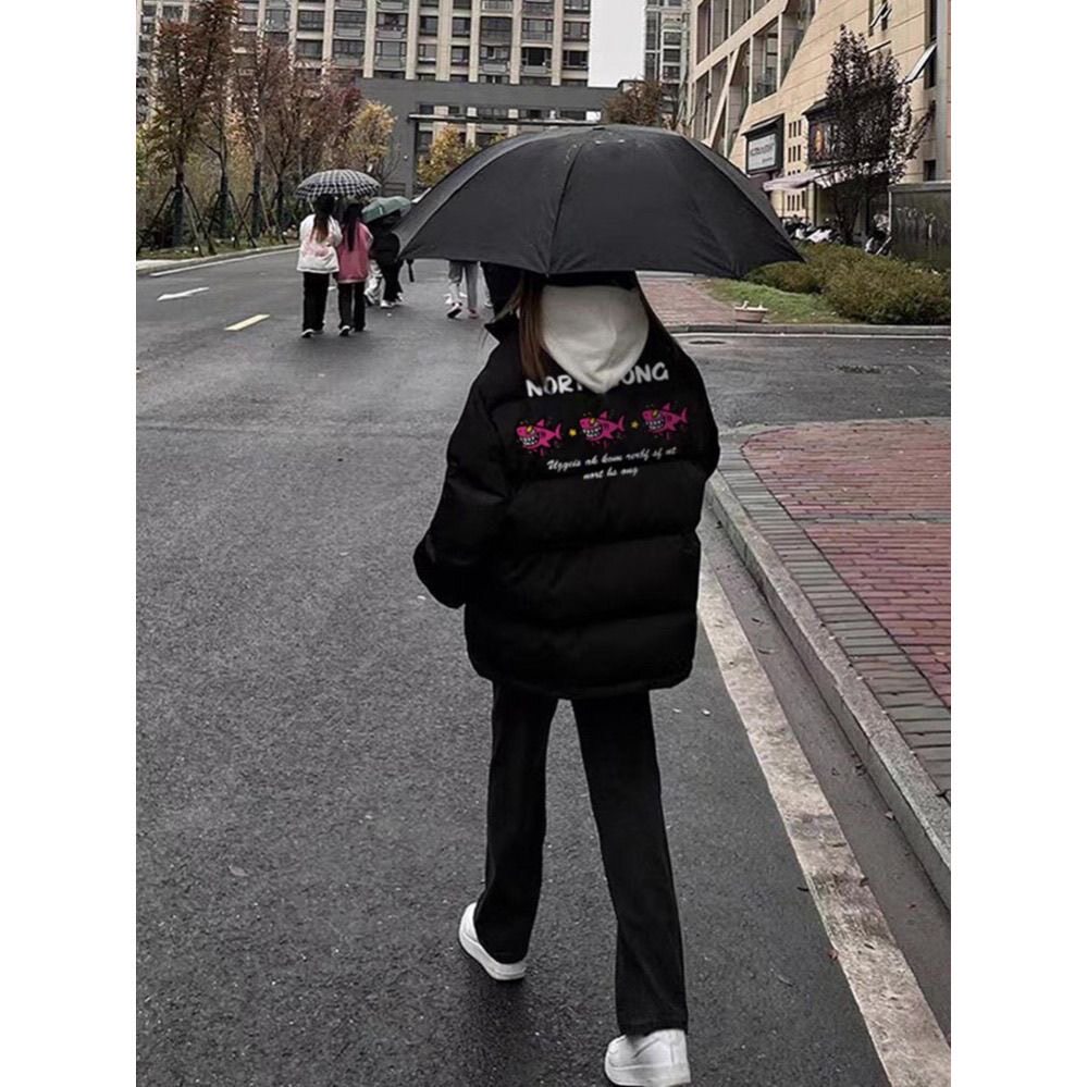 黑色轻薄羽绒棉服女款2026年新款鲨鱼印花巨好看的冬装保暖外套潮
