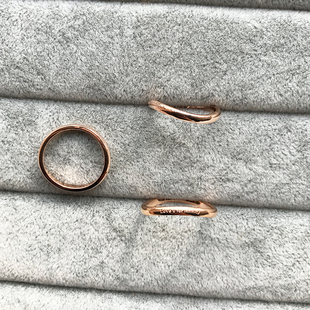 18k玫瑰金戒指钛钢不规则扭曲不褪色防过敏love日韩女士尾戒饰品