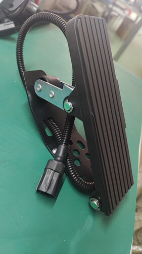 东风拖拉机中拖大拖改风琴式电子油门踏板总成，无损安装线束1米