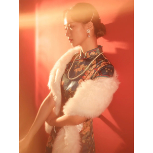 民国风搭配旗袍披肩复古皮草毛披肩军阀太太围脖白色长条毛披外搭