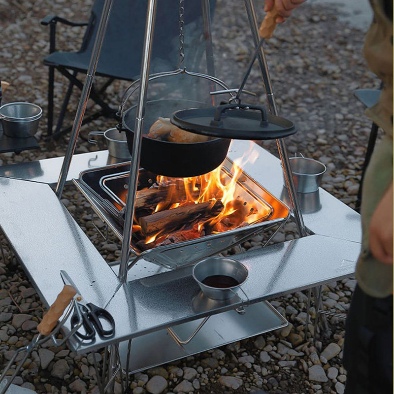 柯曼户外折叠桌不锈钢花纹便携围炉煮茶桌烧烤桌子可拆分式烤肉桌