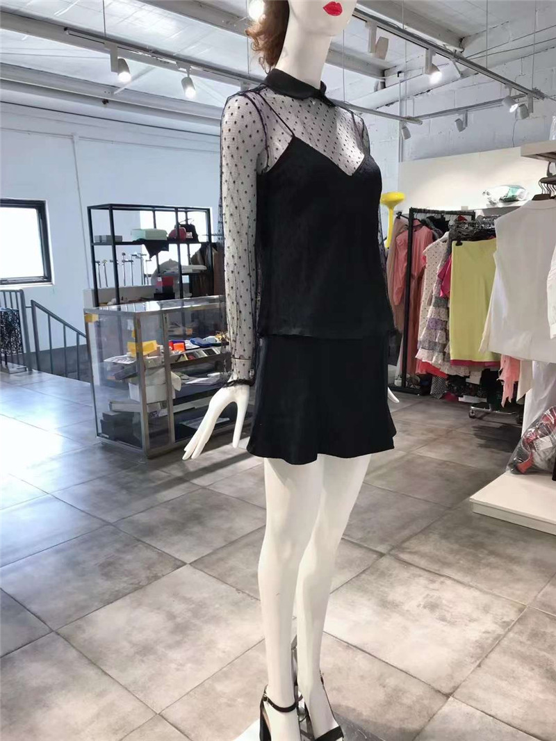 S-小M穿 RED VA 简约有气场 波点洋装丝衫 855