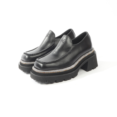 36 37 38码 SAXX 漂亮水钻边牛皮皮鞋 588