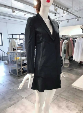 XS-S穿 SIMONA CORSELLINI 优雅洋装外套 820