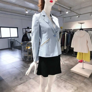 XS-S穿 LO0VE MO0SCHINO 浅蓝色细棉洋装外套 699