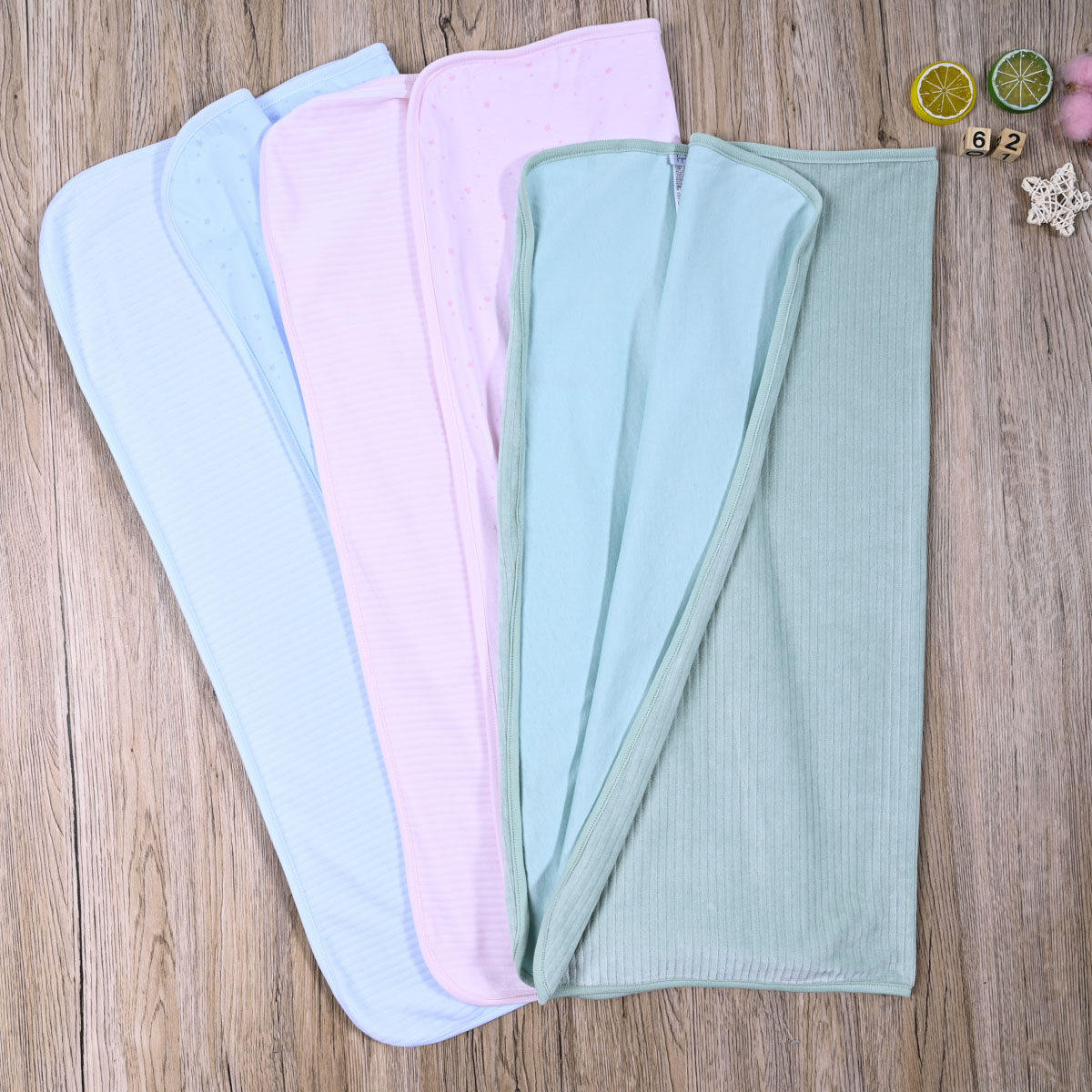 外贸欧美 春秋婴儿双面棉抱被 卡通天鹅绒抱毯 新生儿毯子盖毯