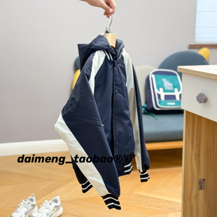 定制130-140码秋冬款男女童中性藏蓝拼色刺绣连帽夹克薄棉服外套