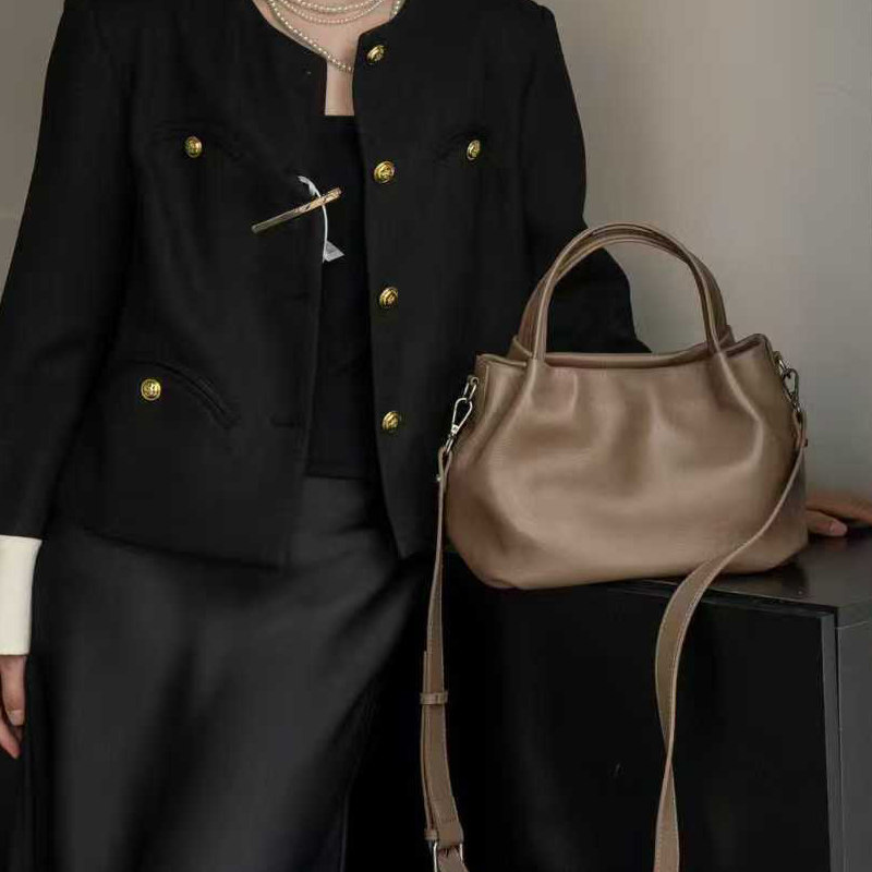 真皮单肩斜挎包高级感女包软皮手提包潮头层牛皮大容量托特包时尚,箱包皮具/热销女包/男包,托特包,淘宝优惠券,粉丝福利购,淘宝优惠卷