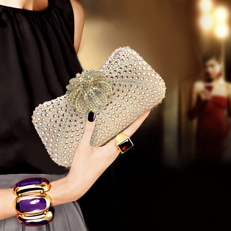 2025新款时尚镶钻宴会手拿包链条手提小包包走秀手抓包放手机,箱包皮具/热销女包/男包,手拿包,淘宝优惠券,粉丝福利购,淘宝优惠卷