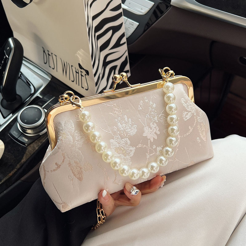 串珠手提珍珠夹扣贝壳包2025冬季新款时尚链条单肩小香风斜挎小包,箱包皮具/热销女包/男包,手拿包,淘宝优惠券,粉丝福利购,淘宝优惠卷