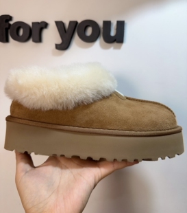 2023年秋新款厚底塔次特羊皮毛一体雪地靴女加厚平底保暖棉鞋短筒