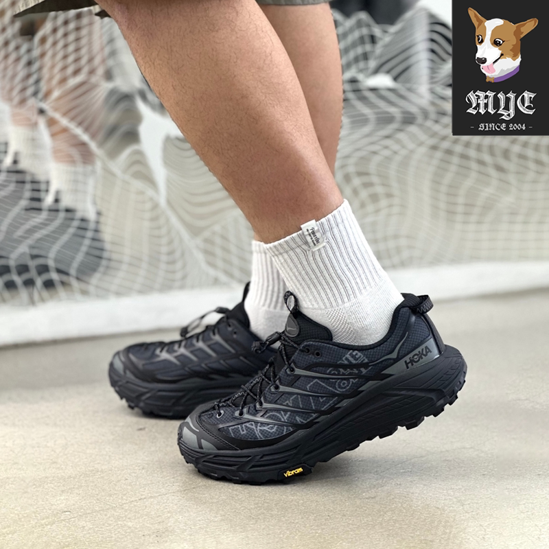 HOKAONEONE休闲男子系带跑步鞋图片