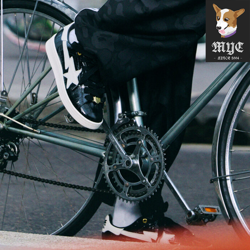 阿迪达斯Adidas originals x BAPE 联名款经典百搭运动板鞋KJ8852