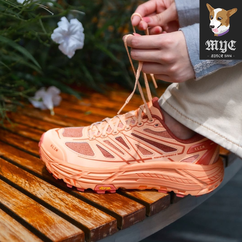 HOKAONEONE男子系带运动鞋
