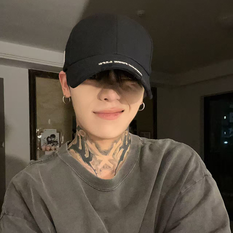 美式硬顶棒球帽男款宽帽檐显脸小