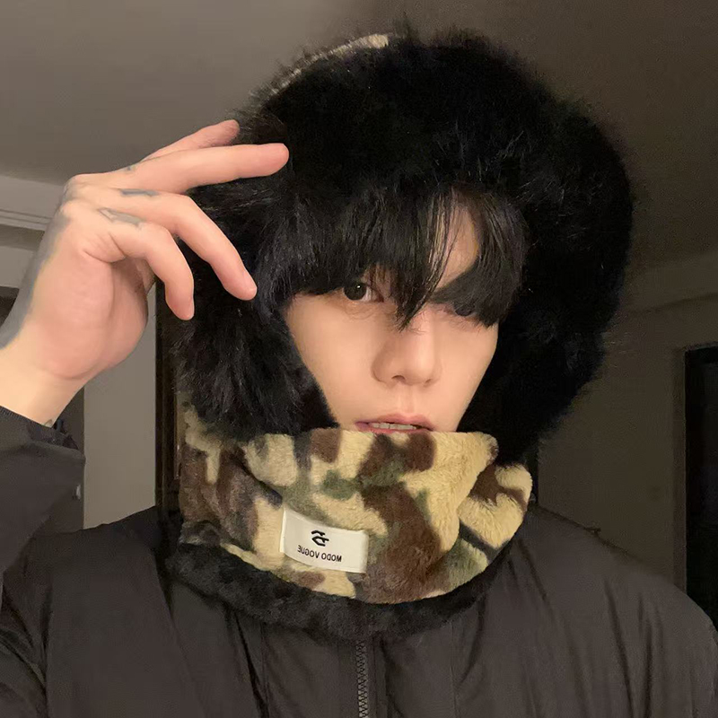 2025新款男士迷彩毛绒帽子围脖