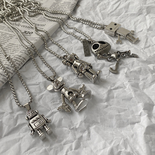 个性 配饰品 项链机器人玩偶吊坠钛钢项链男韩版 复古机械风金属长款