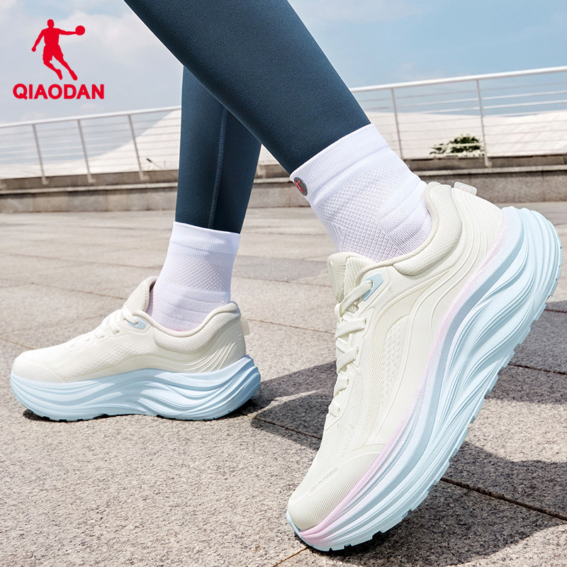 【商场同款】乔丹风凌女跑步鞋轻便减震休闲运动鞋QDB022254232