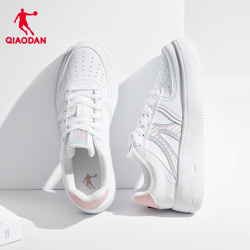 乔丹厚底增高小白鞋女