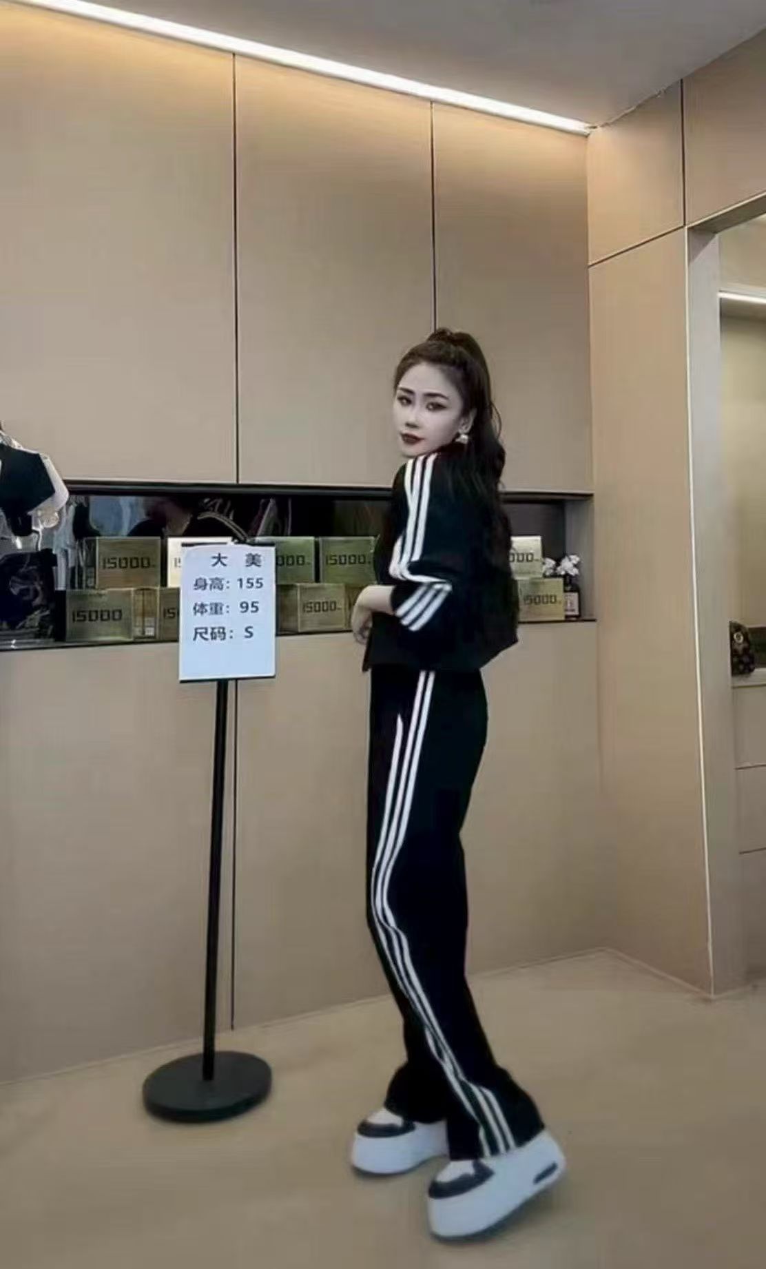 大码女装2025秋季新款胖mm显瘦遮肚长袖连衣裙女宽松休闲运动套装