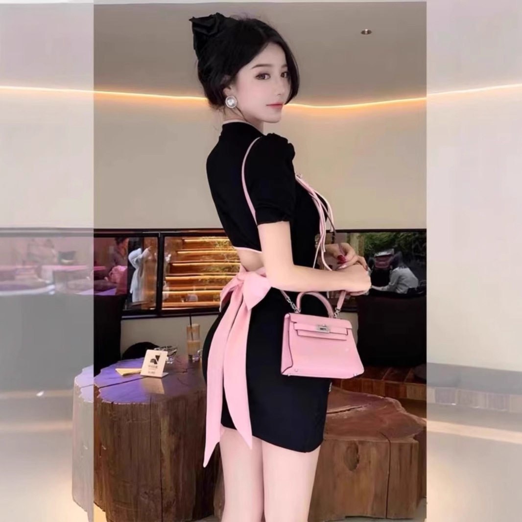 蝴蝶结纯欲辣妹露背黑色连衣裙