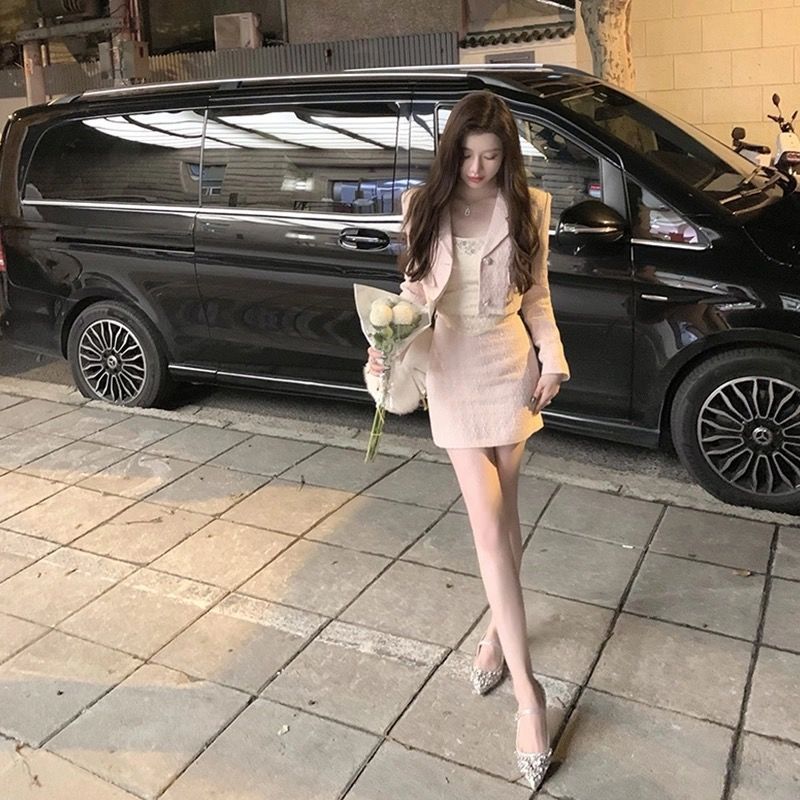 粉色小香风短裙套装女秋冬