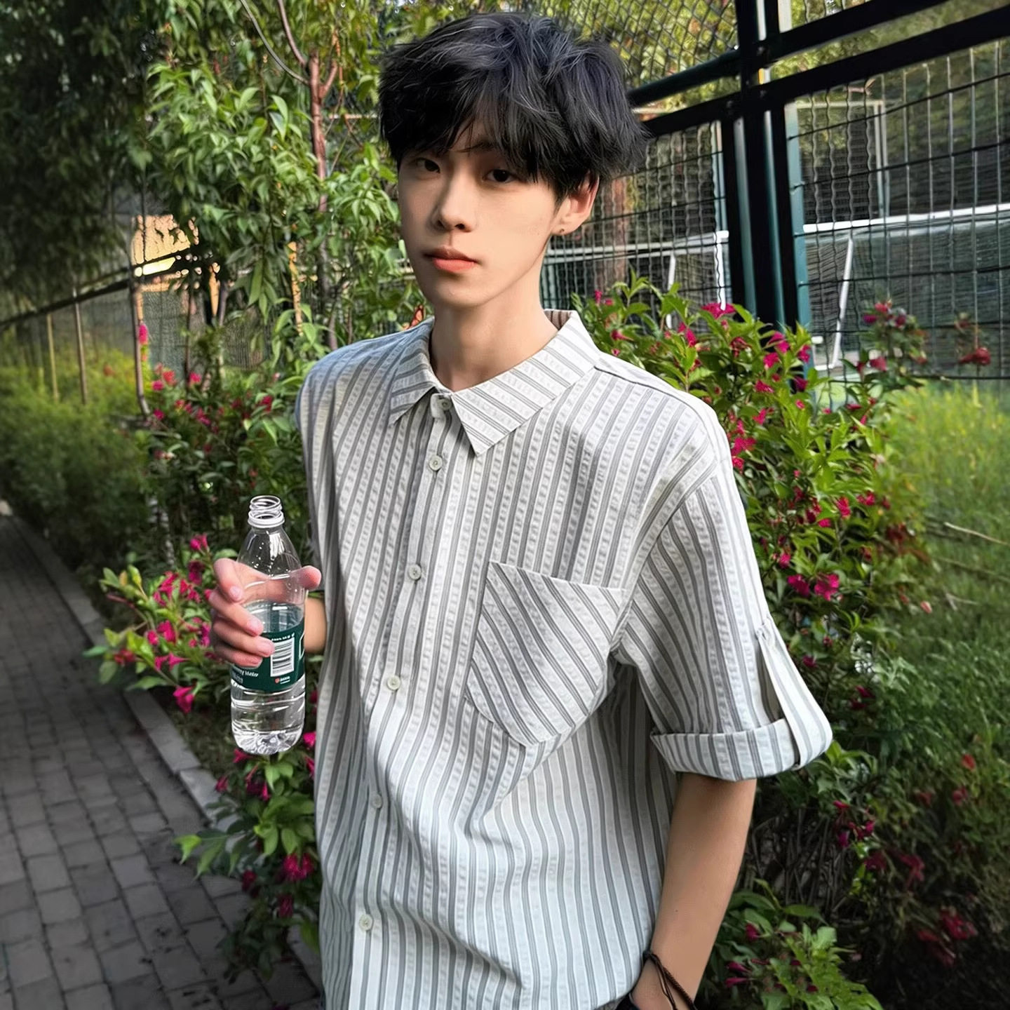 夏季泡泡纱条纹防晒短袖衬衫男