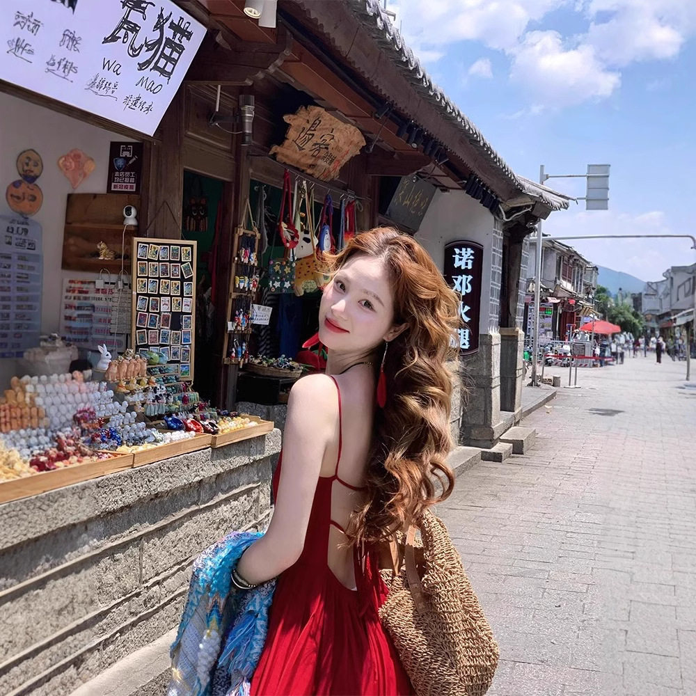 法式红色性感露背吊带连衣裙