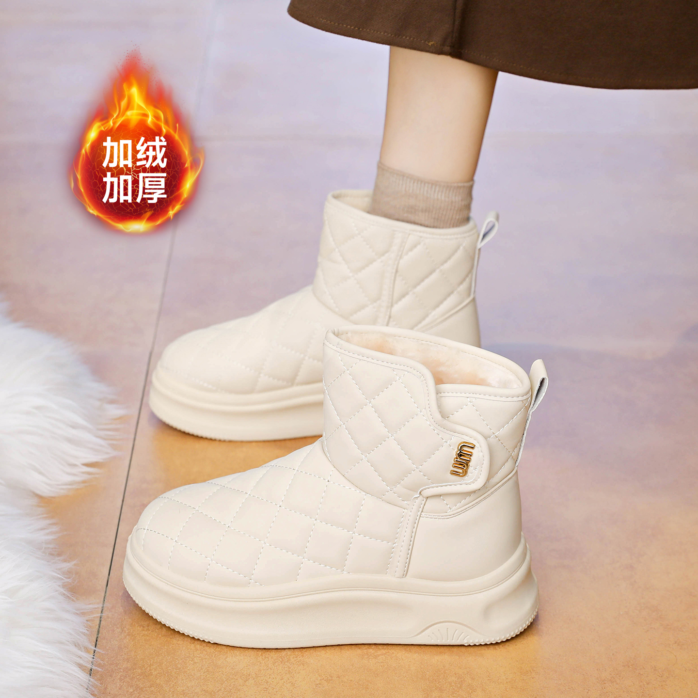 皮毛一体雪地靴女款加绒加厚短靴