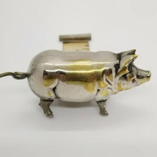 Antique-Inspired Pig Mini Tape Measure 古董风格的猪迷你卷尺