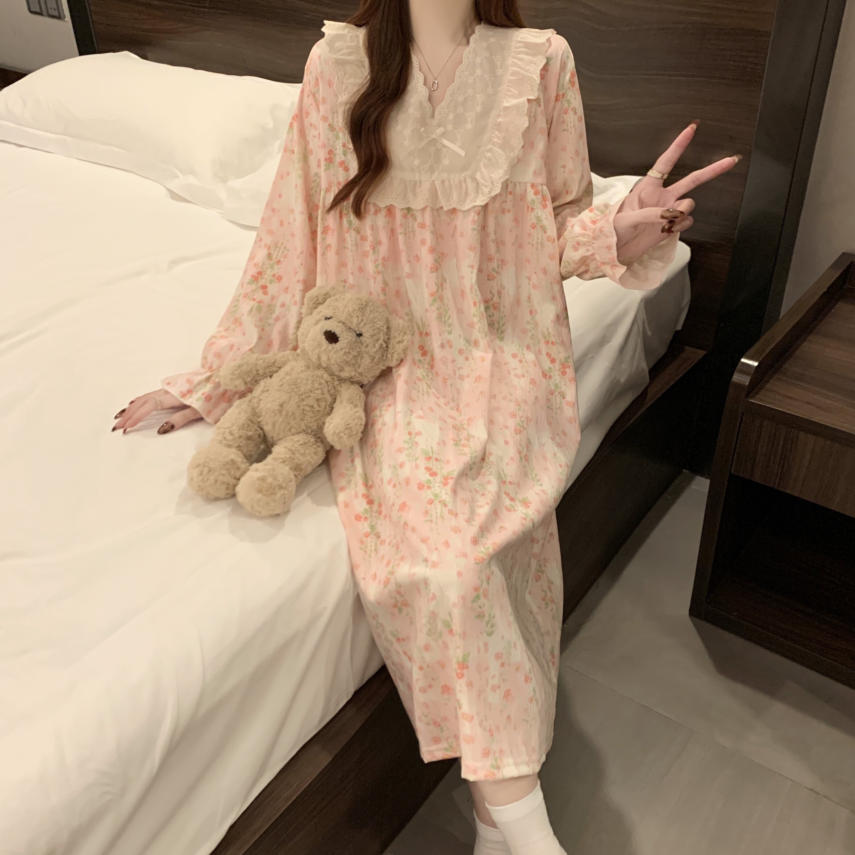 秋季甜美公主风碎花长袖睡裙女图片