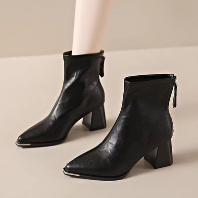 马丁靴真皮粗跟短靴女