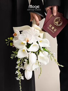 新娘手捧花仿真马蹄莲求婚把束高级感郁金香结婚领证花束道具